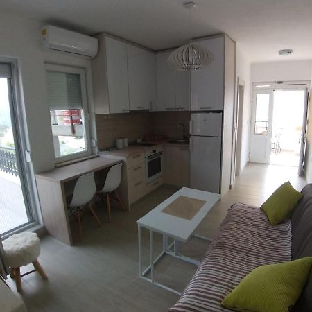 Apartman Dajoda 1 Bijela Bagian luar foto