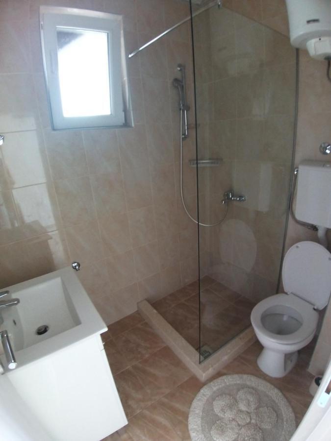 Apartman Dajoda 1 Bijela Bagian luar foto